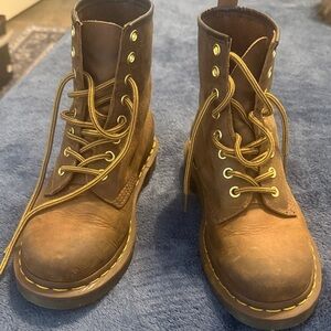 Dr. Martens “Crazyhorse” Brown Leather Boots with gold Eyelets